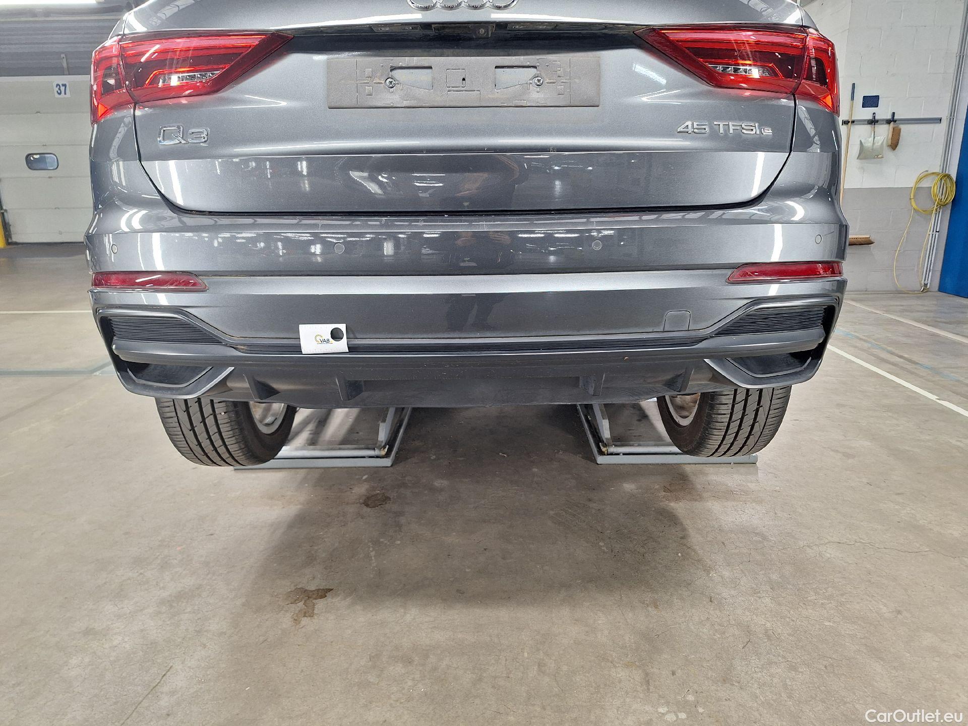  Audi  Q3 Audi,  '18 PHEV, Audi  45 TFSI e S tronic S Line 5d #33