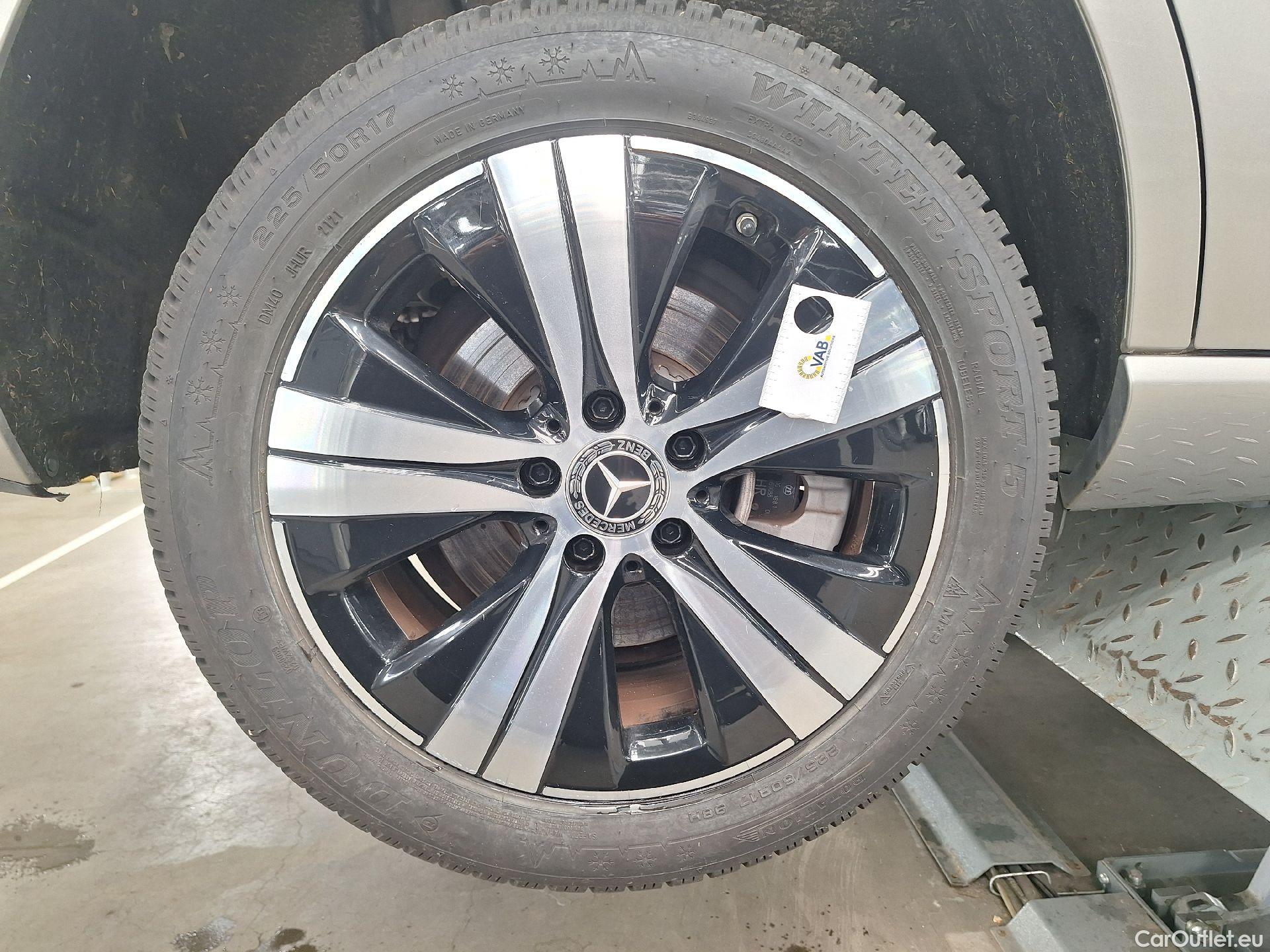  Mercedes  C-Klasse Mercedes, C-Class Break '21, Mercedes-Benz  Break C 220d Luxury Line 5d #36