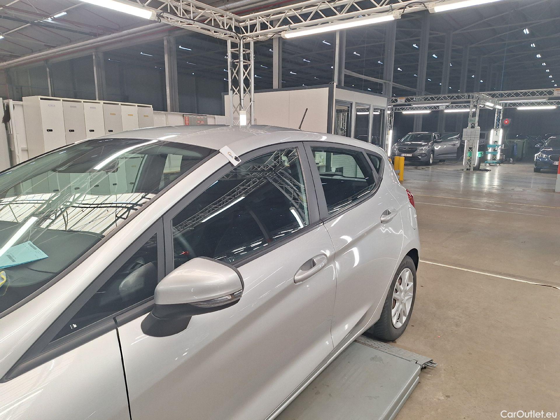 Ford  Fiesta Ford,  '17, Ford  1.1i 52kW Business Class 5d #17