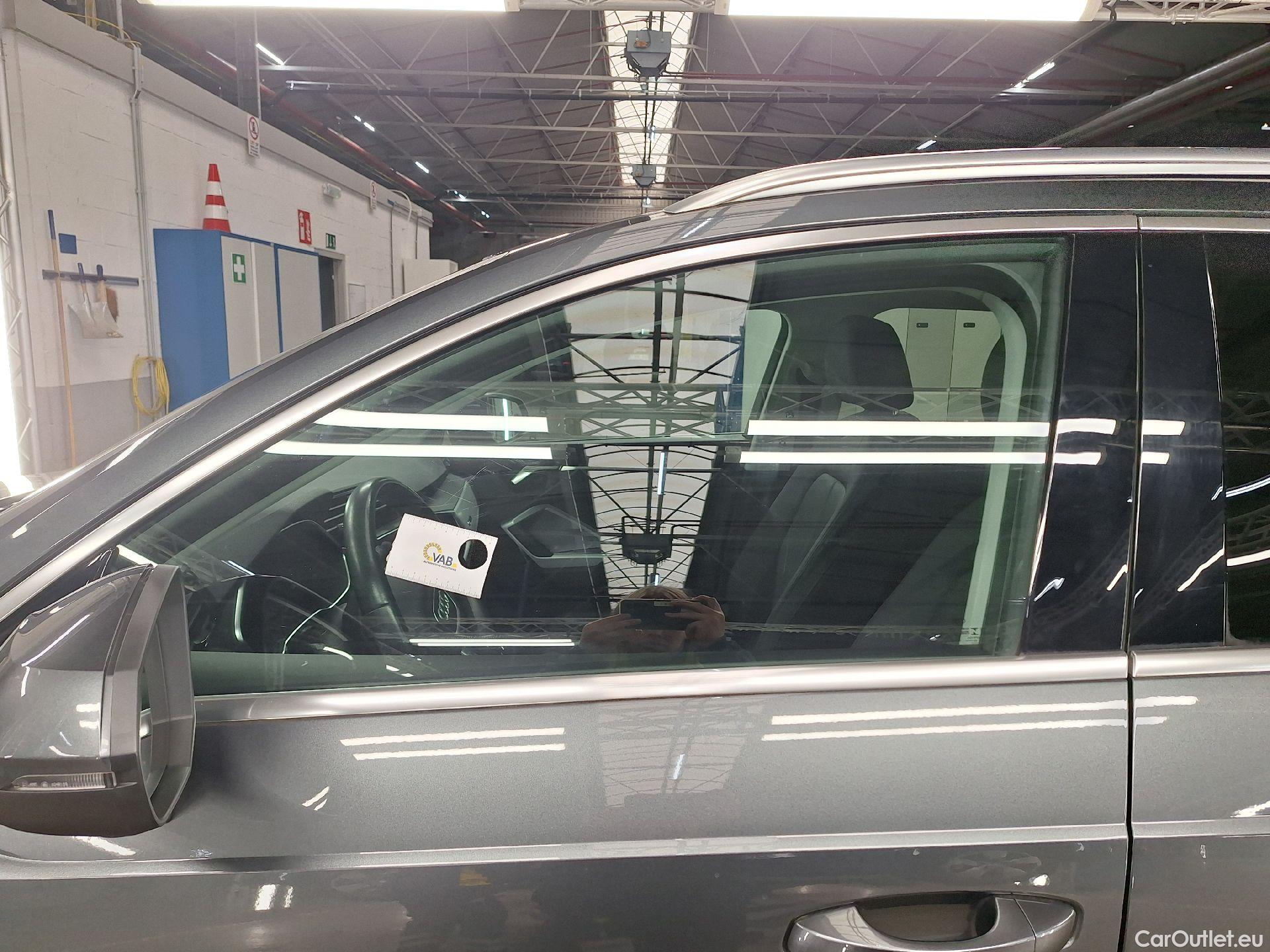  Audi  Q3 Audi,  '18 PHEV, Audi  45 TFSI e S tronic S Line 5d #8
