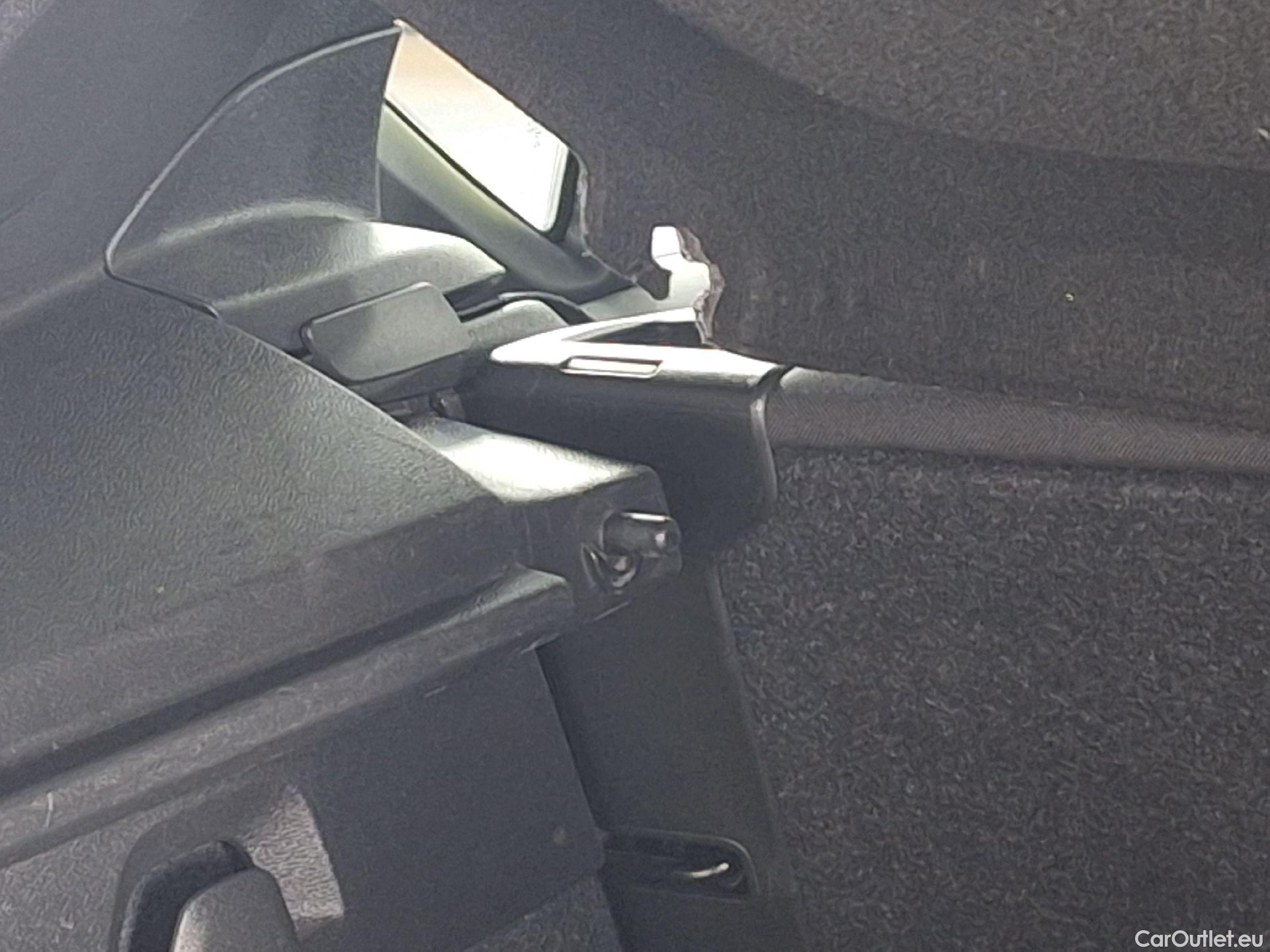  Volvo  XC 40 Volvo, XC40 '17, Volvo XC40 T4 Recharge Geartronic Inscription Expr #4