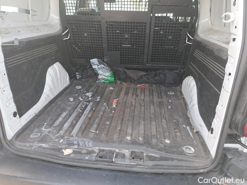 Citroen  Berlingo CITROEN  / 2018 / 5P / furgón derivado de turismo Doble Cab. Talla XL BlueHDi 100 CONTROL #30