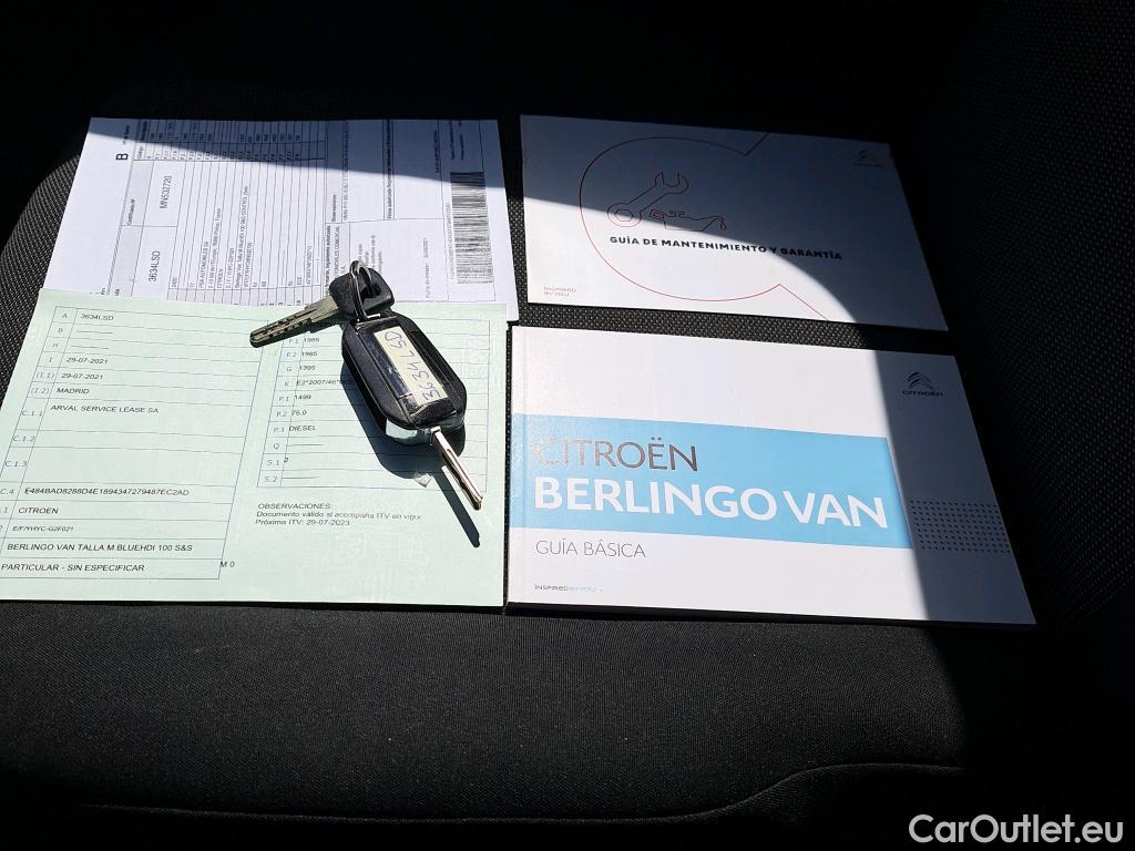  Citroen  Berlingo CITROEN  / 2018 / 3P / furgón derivado de turismo Talla M BlueHDi 100 CONTROL #4