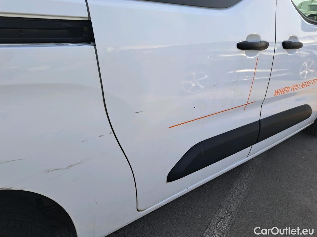  Citroen  Berlingo CITROEN  / 2018 / 5P / furgón derivado de turismo Doble Cab. Talla XL BlueHDi 100 CONTROL #37