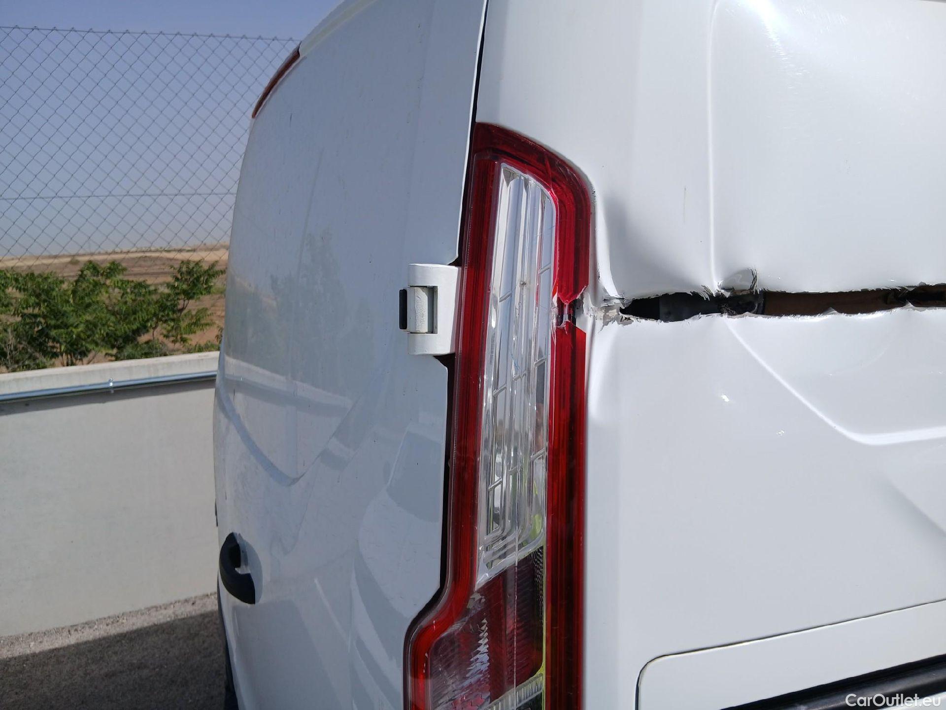  Ford  Transit FORD  Custom / 2012 / 4P / furgón 340 L1 Van Trend Plug-in Hybrid 92,9 kW #29