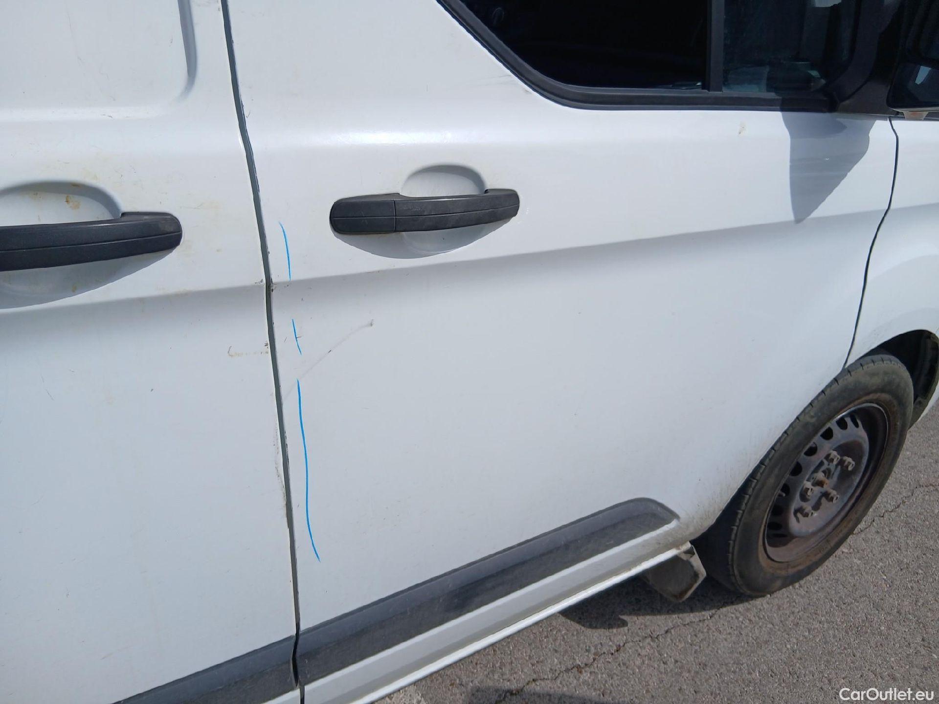  Ford  Transit FORD  Custom / 2012 / 4P / furgón 340 L1 Van Trend Plug-in Hybrid 92,9 kW #53