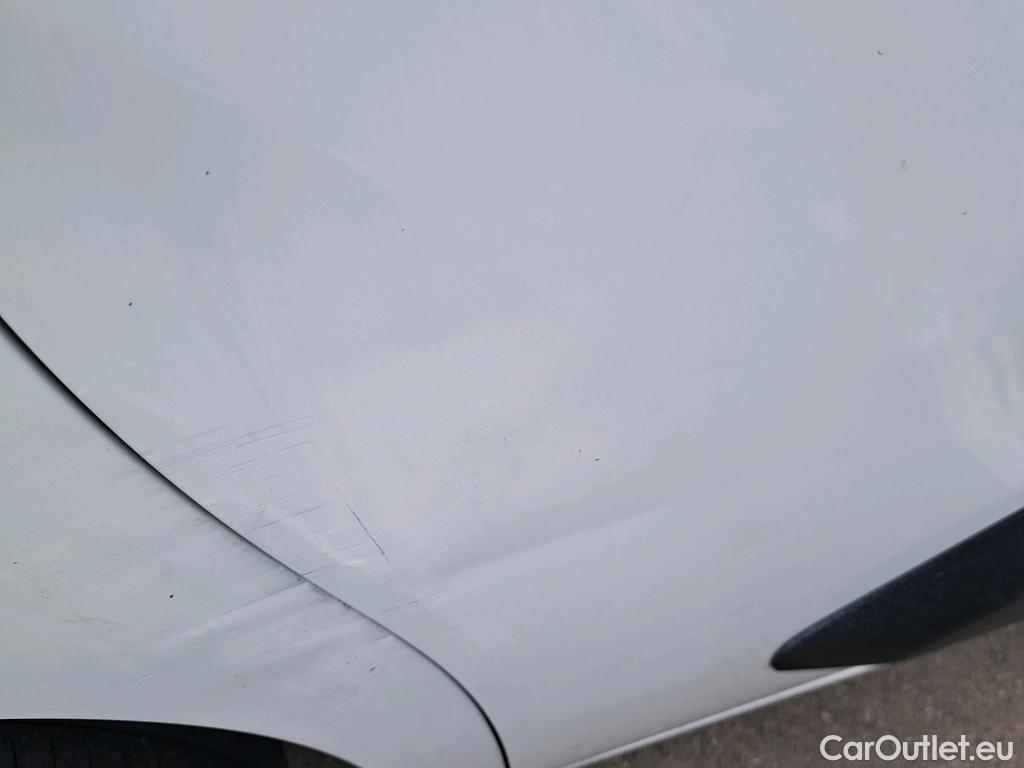  Citroen  Berlingo CITROEN  / 2018 / 4P / combi Talla M BlueHDi 100 LIVE (AC) #16