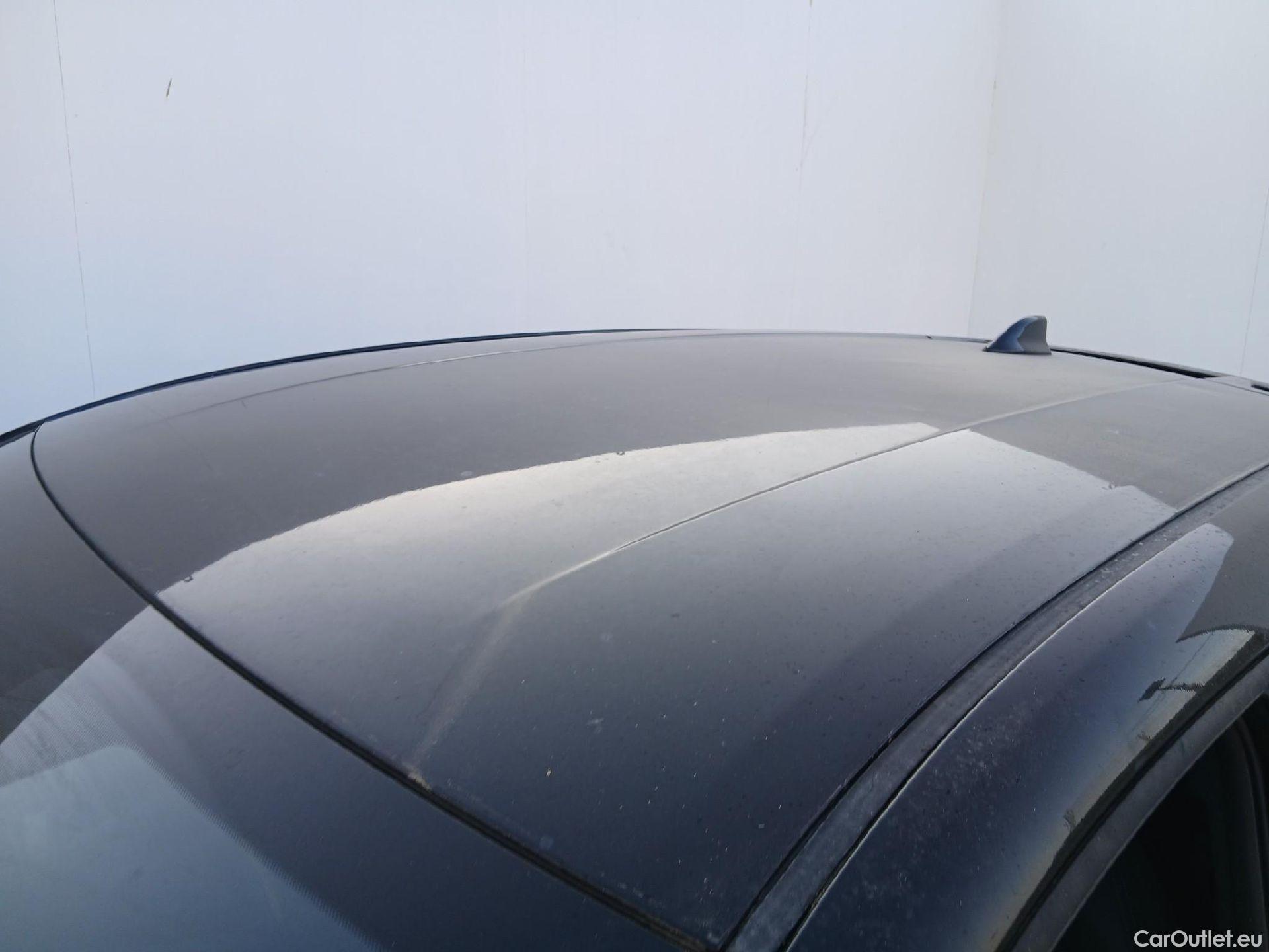  Toyota  C-HR TOYOTA  / 2019 / 5P / todoterreno 1.8 125H Advance #18