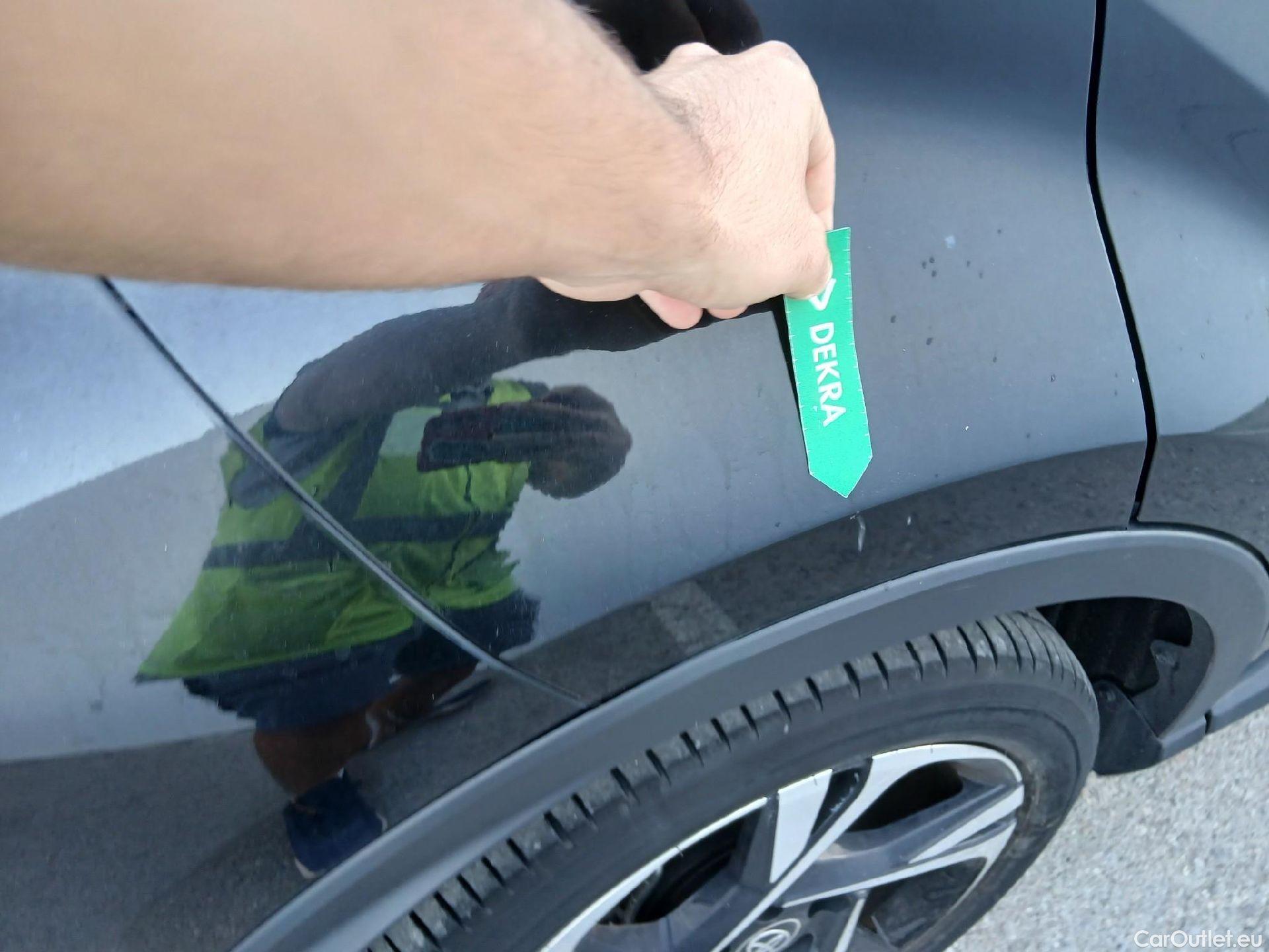  Toyota  C-HR TOYOTA  / 2019 / 5P / todoterreno 1.8 125H Advance #27