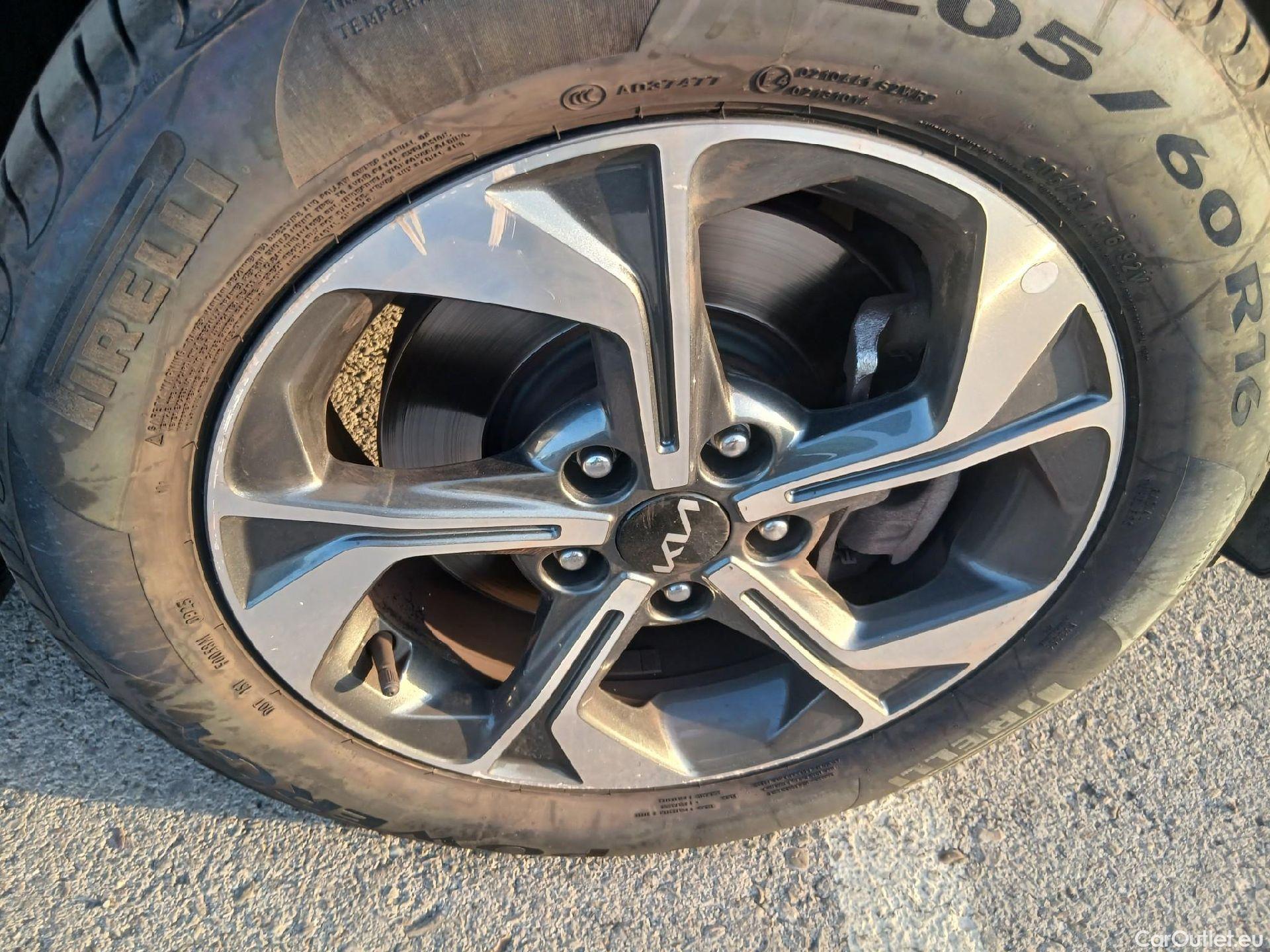  KIA  XCeed KIA  / 2019 / 5P / todoterreno 1.0 T-GDi Drive 88kW (120CV) #36
