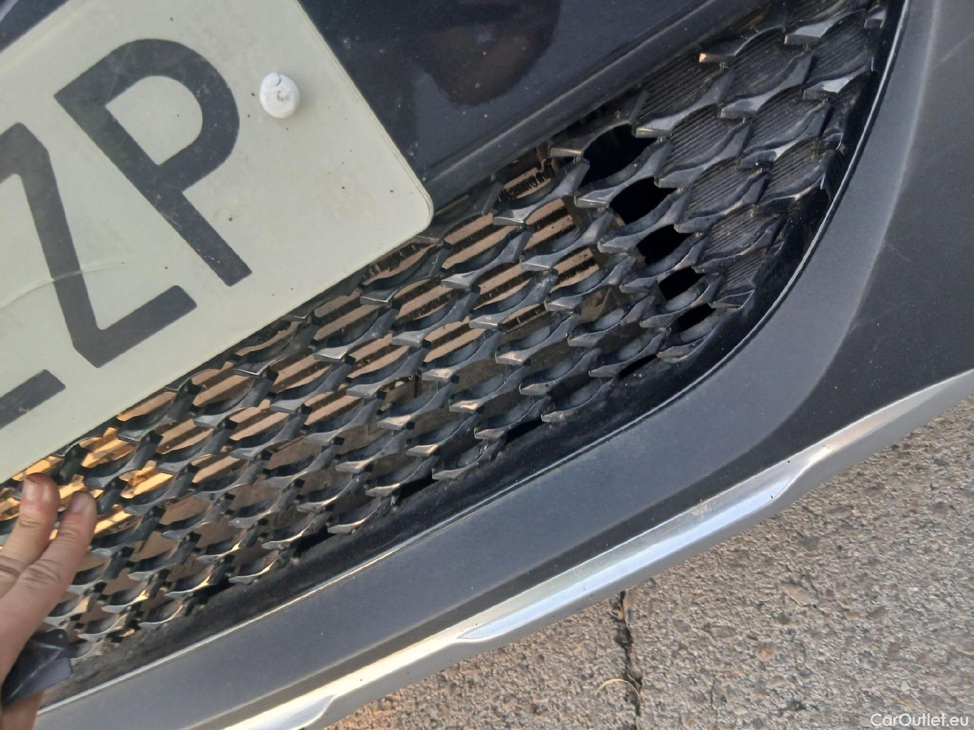  KIA  XCeed KIA  / 2019 / 5P / todoterreno 1.0 T-GDi Drive 88kW (120CV) #8