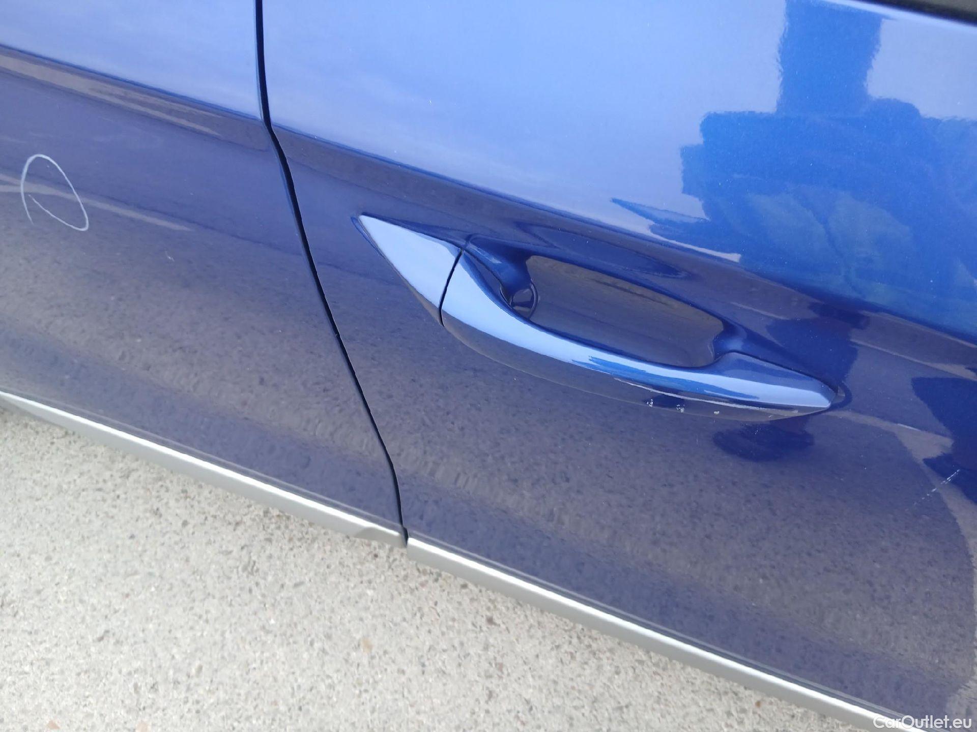  Hyundai   Ioniq HYUNDAI / 2019 / 5P / berlina con portón 1.6 GDI HEV Klass DCT #43