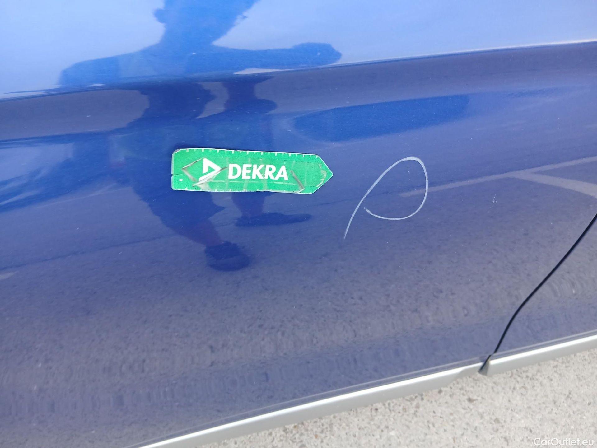  Hyundai   Ioniq HYUNDAI / 2019 / 5P / berlina con portón 1.6 GDI HEV Klass DCT #37