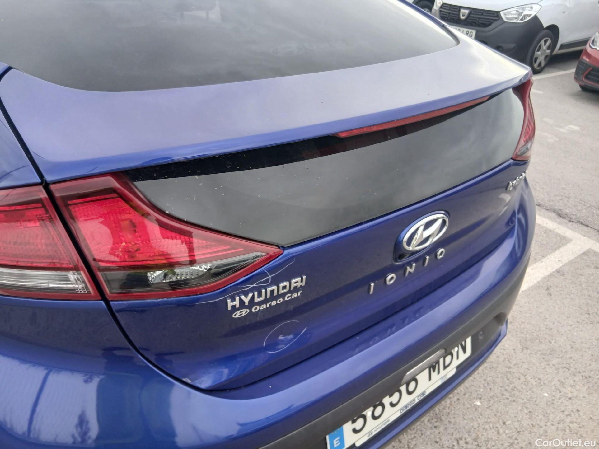  Hyundai   Ioniq HYUNDAI / 2019 / 5P / berlina con portón 1.6 GDI HEV Klass DCT #29