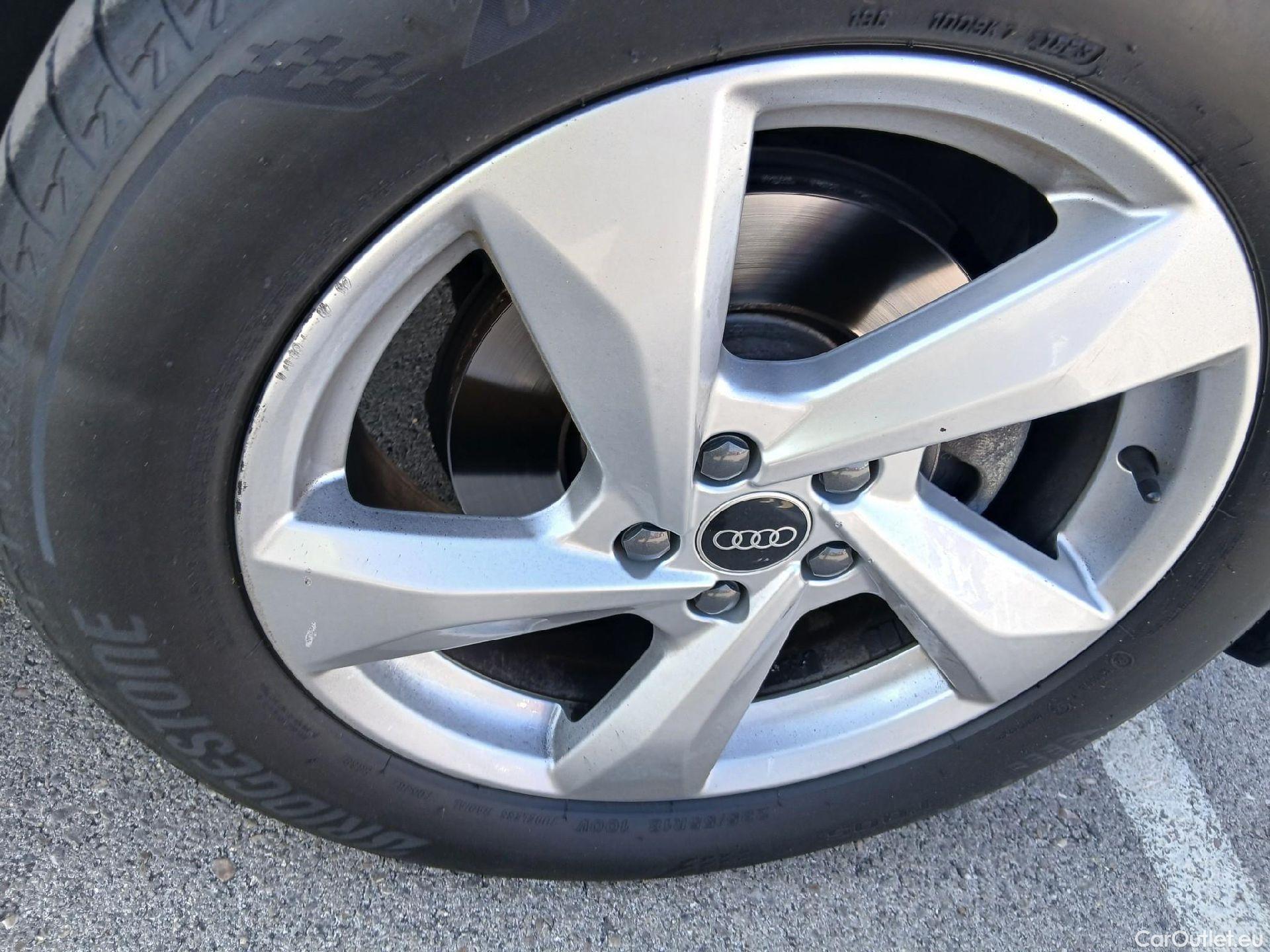  Audi  Q3 AUDI  / 2018 / 5P / todoterreno Advanced 35 TDI 110kW (150CV) S tronic (AC9) #33