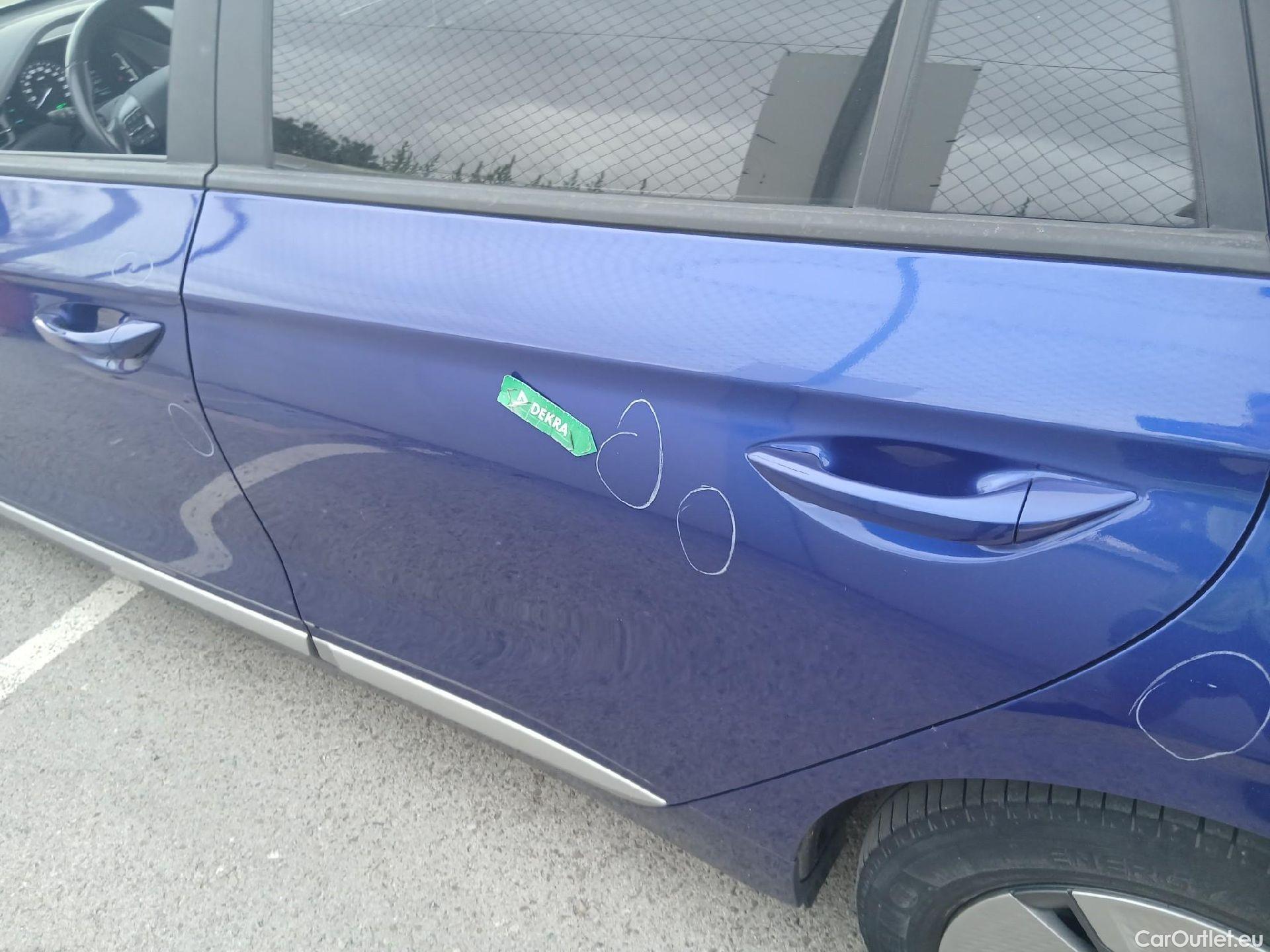  Hyundai   Ioniq HYUNDAI / 2019 / 5P / berlina con portón 1.6 GDI HEV Klass DCT #23