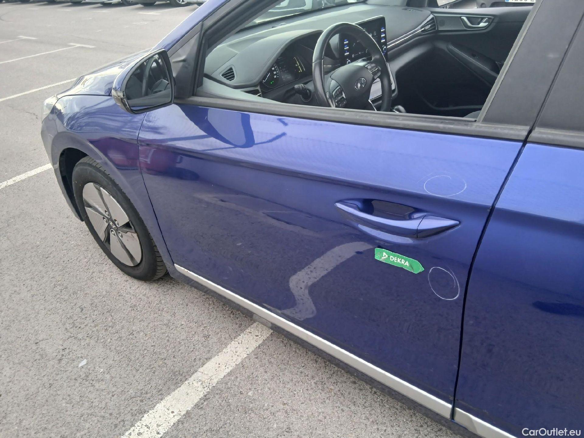  Hyundai   Ioniq HYUNDAI / 2019 / 5P / berlina con portón 1.6 GDI HEV Klass DCT #20