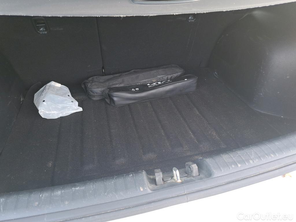  KIA  Niro KIA  / 2019 / 5P / crossover 1.6 GDi HEV 104kW (141CV) Drive #12