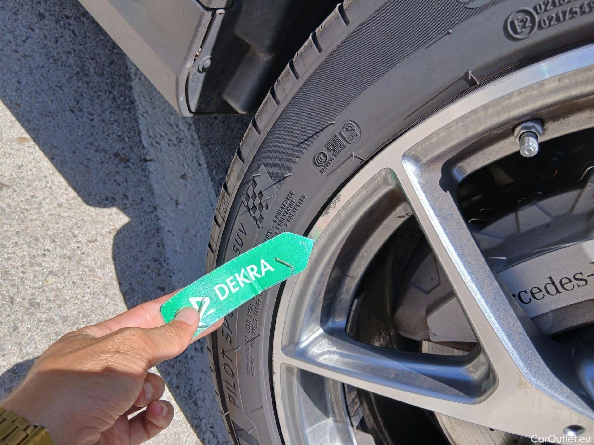  Mercedes  G-Klasee MERCEDES-BENZ Clase GLC / 2019 / 5P / todoterreno GLC 220 d 4MATIC (AC) #25
