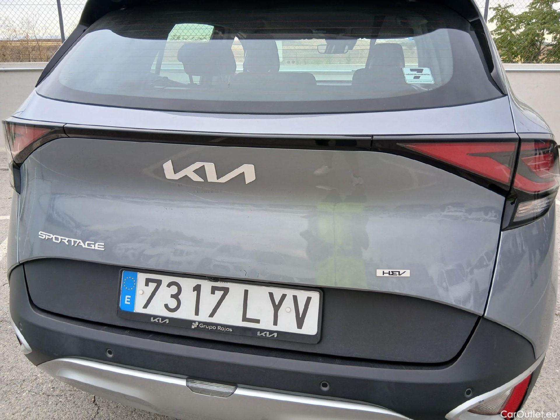  KIA  Sportage KIA  / 2022 / 5P / todoterreno 1.6 T-GDi HEV 171kW (230CV) Drive 4X2 #38