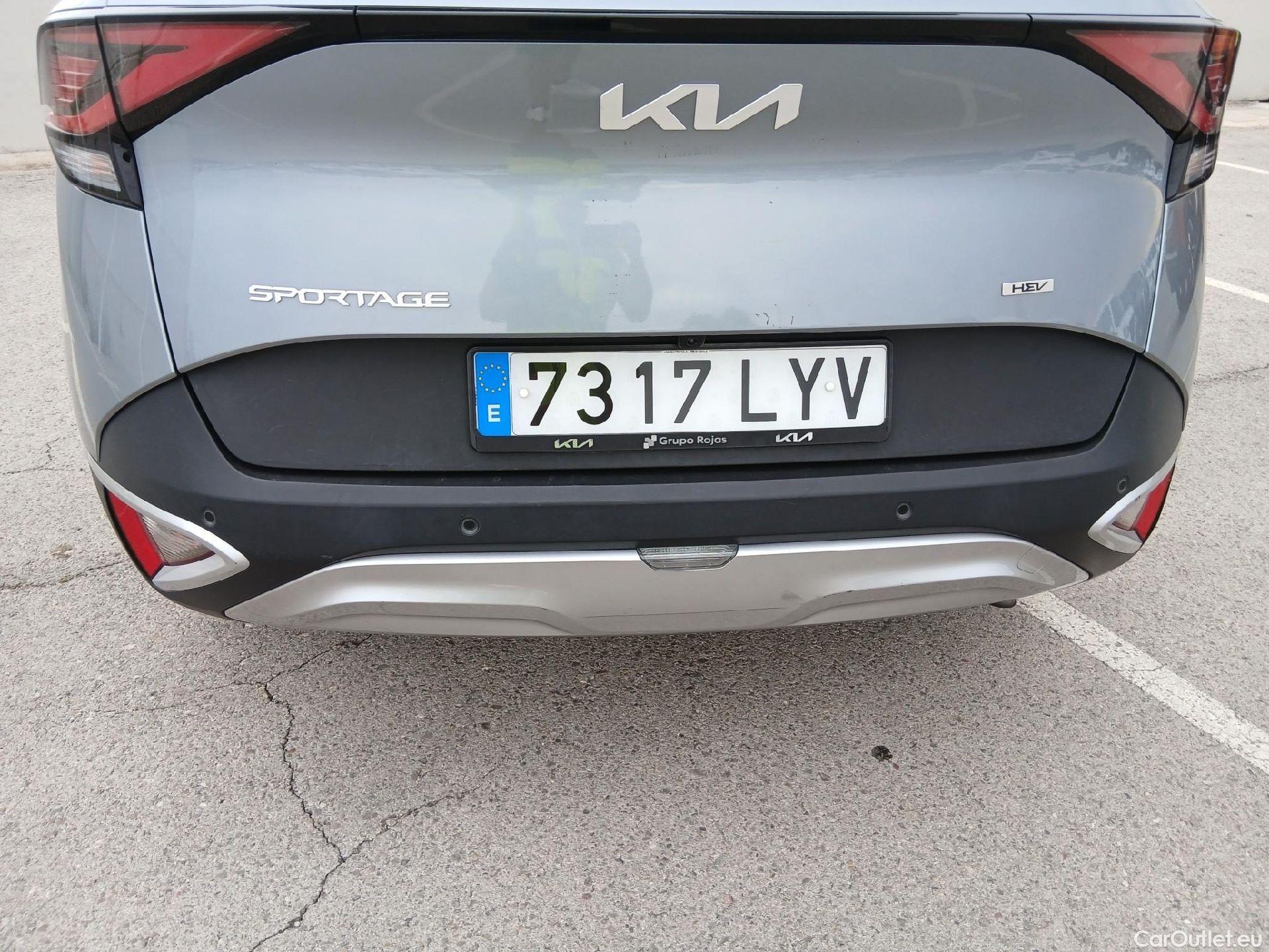  KIA  Sportage KIA  / 2022 / 5P / todoterreno 1.6 T-GDi HEV 171kW (230CV) Drive 4X2 #35