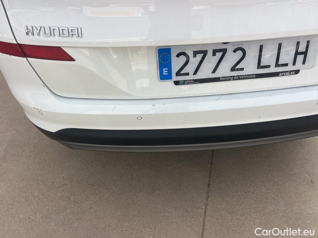  Hyundai  Tucson HYUNDAI  / 2018 / 5P / todoterreno 1.6 CRDI 85kW (116CV) 48V SLE 4X2(SP)(SL) #24