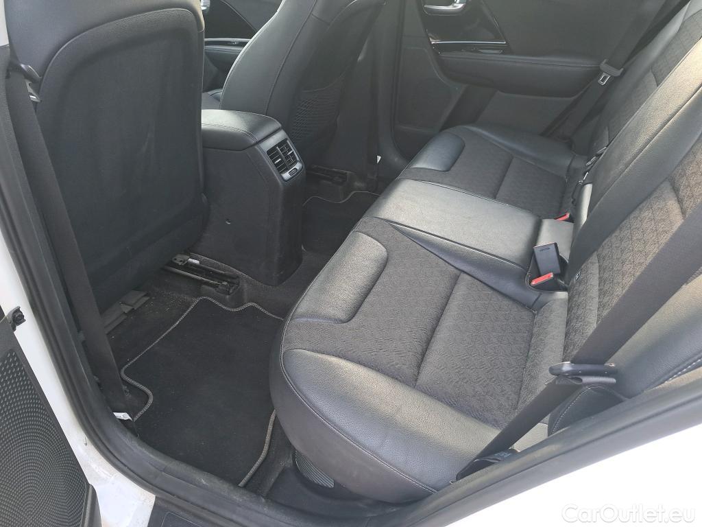  KIA  Niro KIA  / 2019 / 5P / crossover 1.6 GDi HEV 104kW (141CV) Drive #13