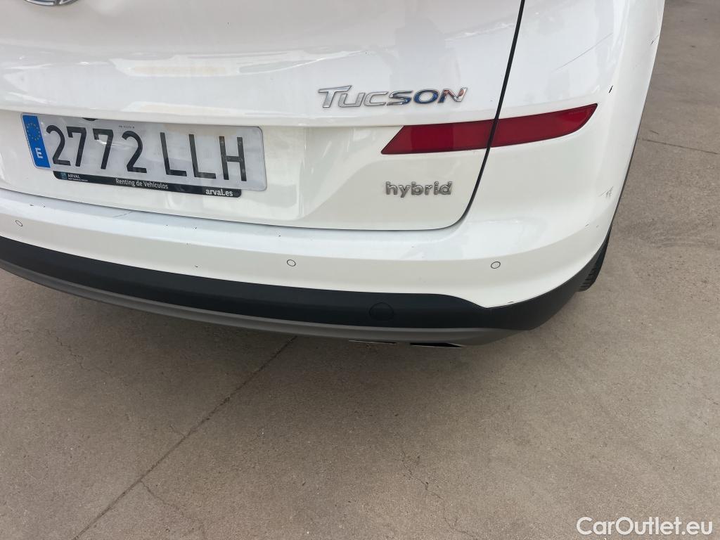  Hyundai  Tucson HYUNDAI  / 2018 / 5P / todoterreno 1.6 CRDI 85kW (116CV) 48V SLE 4X2(SP)(SL) #23