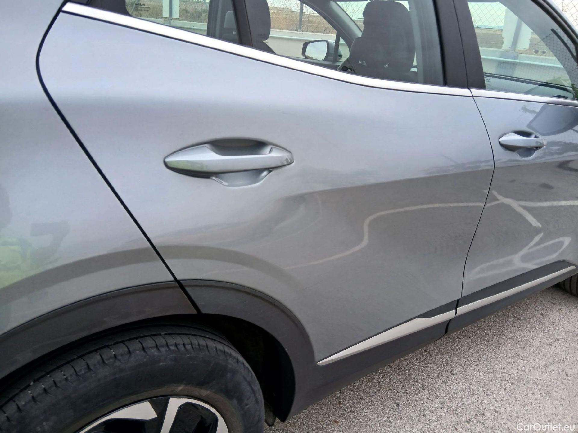  KIA  Sportage KIA  / 2022 / 5P / todoterreno 1.6 T-GDi HEV 171kW (230CV) Drive 4X2 #47