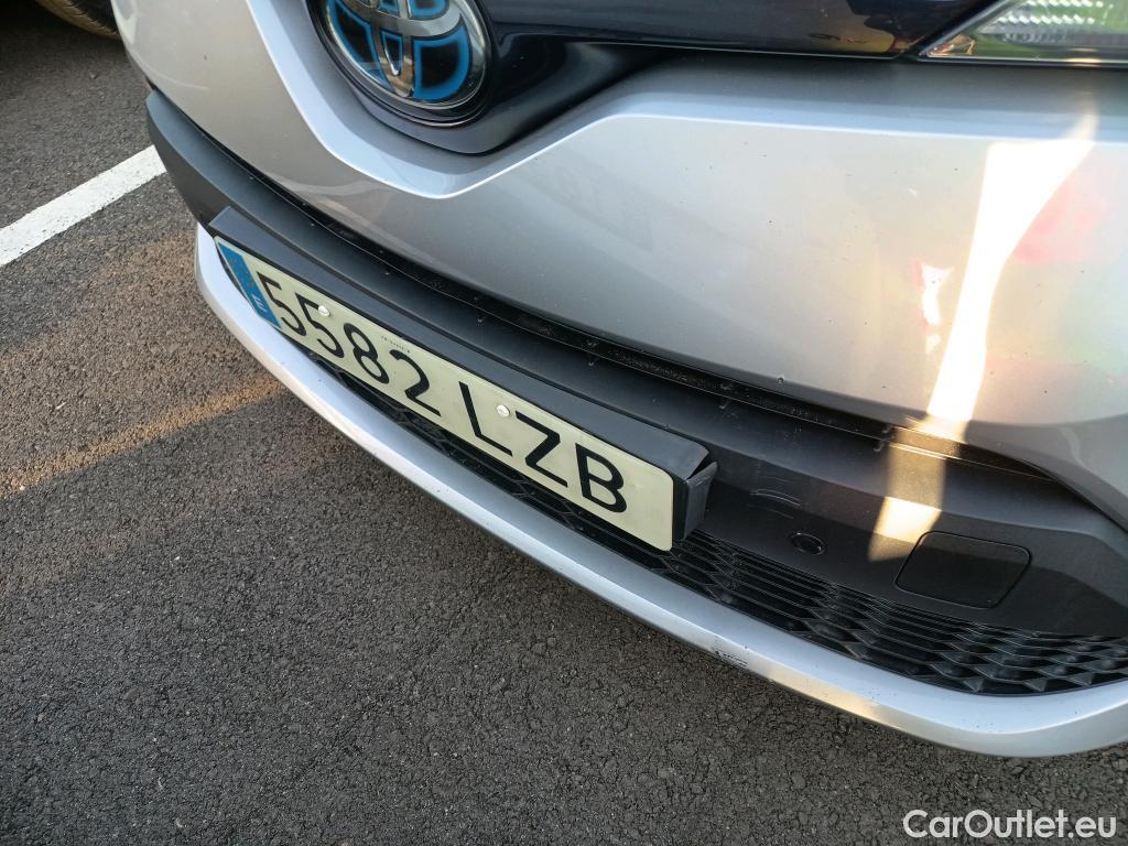  Toyota  C-HR TOYOTA  / 2019 / 5P / todoterreno 2.0 180H Advance #29
