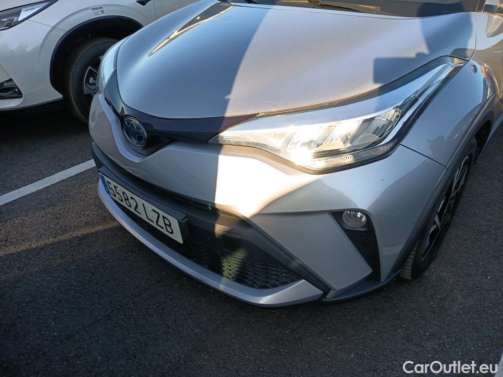  Toyota  C-HR TOYOTA  / 2019 / 5P / todoterreno 2.0 180H Advance #24