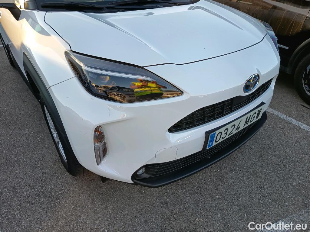  Toyota  Yaris Cross TOYOTA  / 2021 / 5P / todoterreno 1.5 120H Business Plus #15