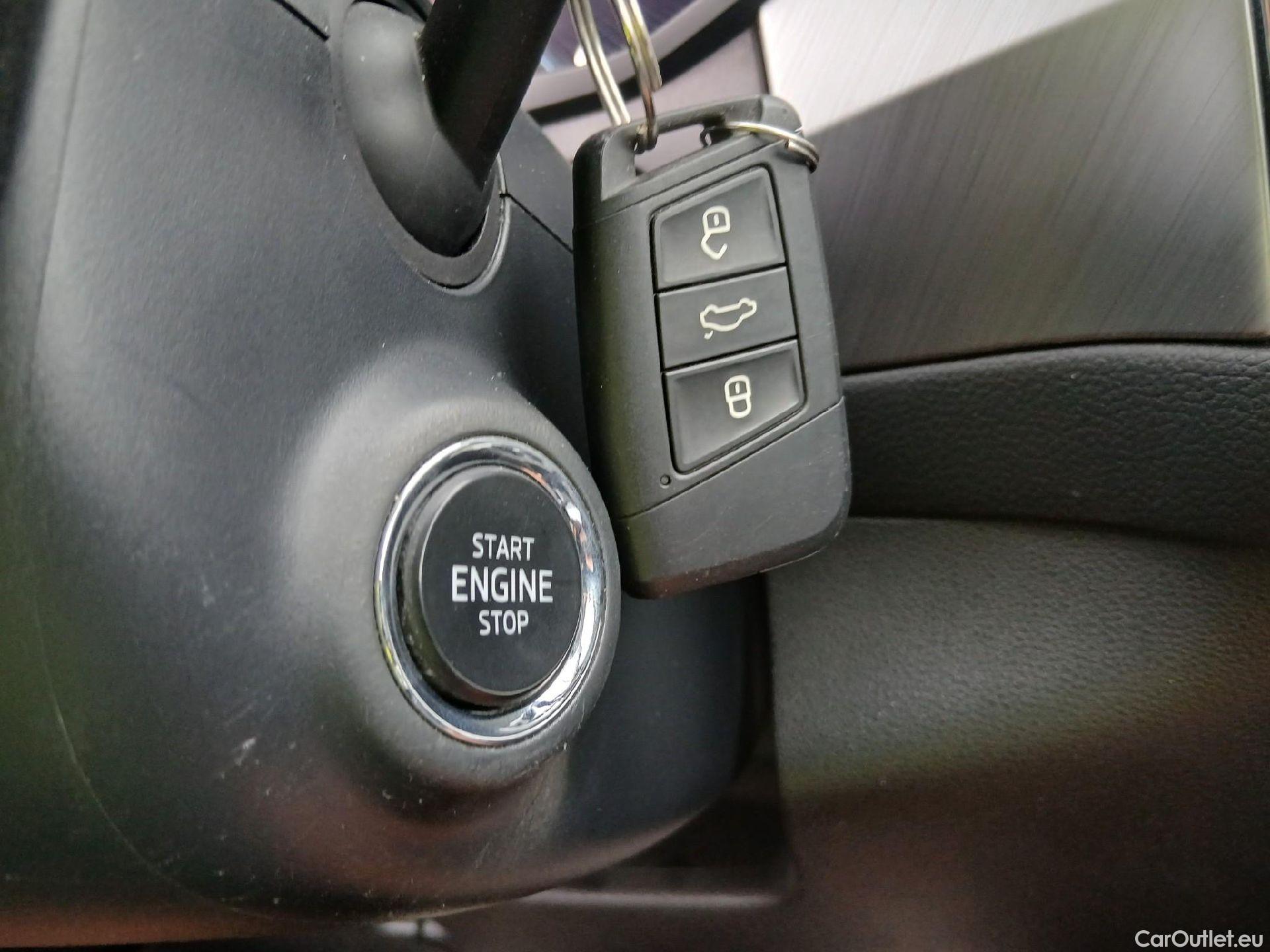  Skoda  Kodiaq SKODA  / 2021 / 5P / todoterreno 2.0 TDI 110KW (150cv) DSG 4x4 Ambition #1