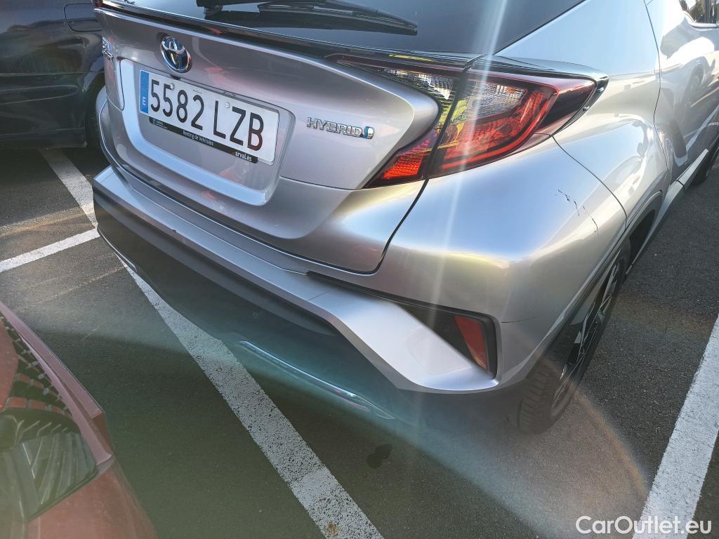  Toyota  C-HR TOYOTA  / 2019 / 5P / todoterreno 2.0 180H Advance #26