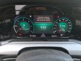  Volkswagen  Golf  VOLKSWAGEN / 2020 / 5P / berlina con portón Life 2.0 TDI 85kW (115CV) #4