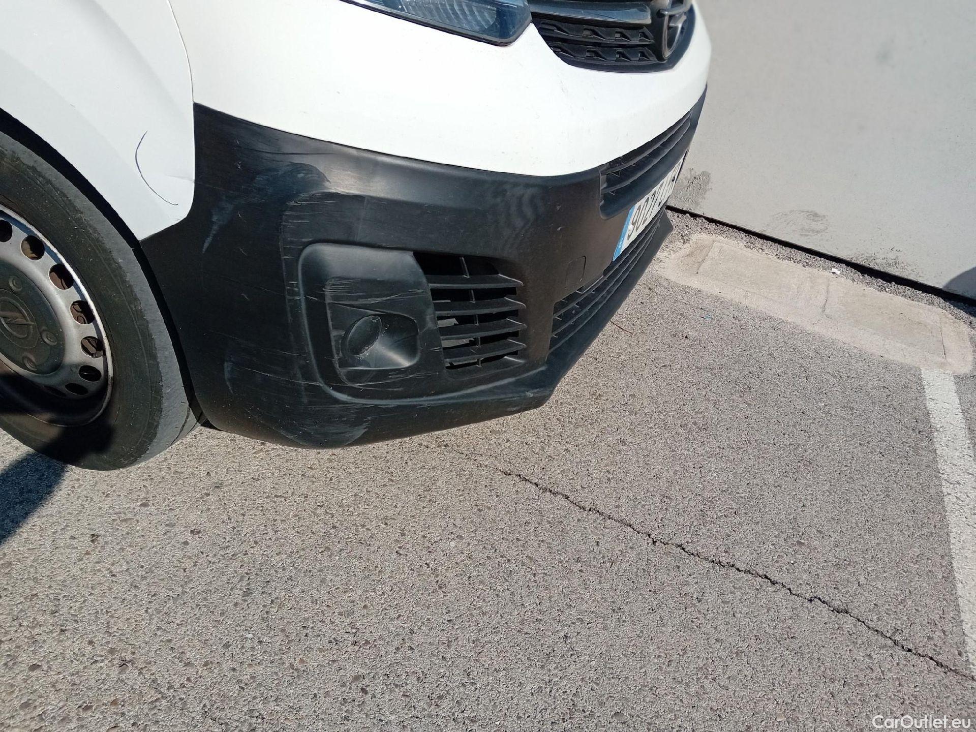  Opel  Vivaro OPEL  / 2019 / 4P / furgón 1.5 Diésel 88kW (120CV) M Std Express #2