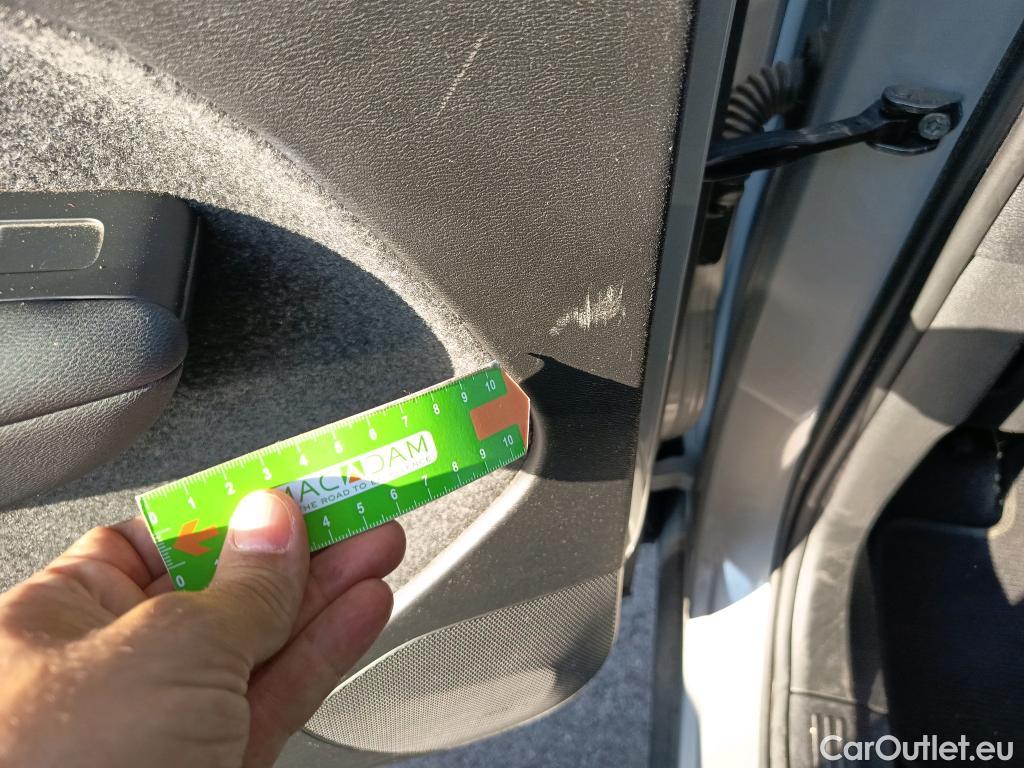 Volvo  XC 40 VOLVO XC40 / 2021 / 5P / todoterreno 2.0 B3 G Plus Dark Auto #43