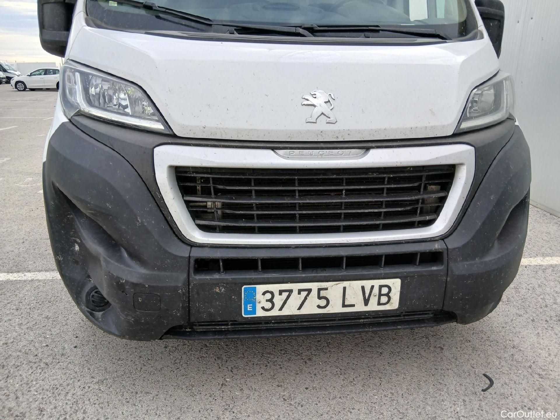  Peugeot  Boxer PEUGEOT  / 2014 / 4P / furgón 335 L3 H2 BHDI 103kW (140CV) S&S 6 V. M #4