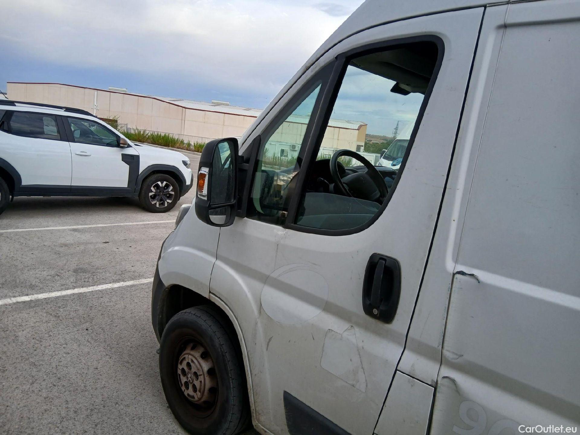  Peugeot  Boxer PEUGEOT  / 2014 / 4P / furgón 335 L3 H2 BHDI 103kW (140CV) S&S 6 V. M #11