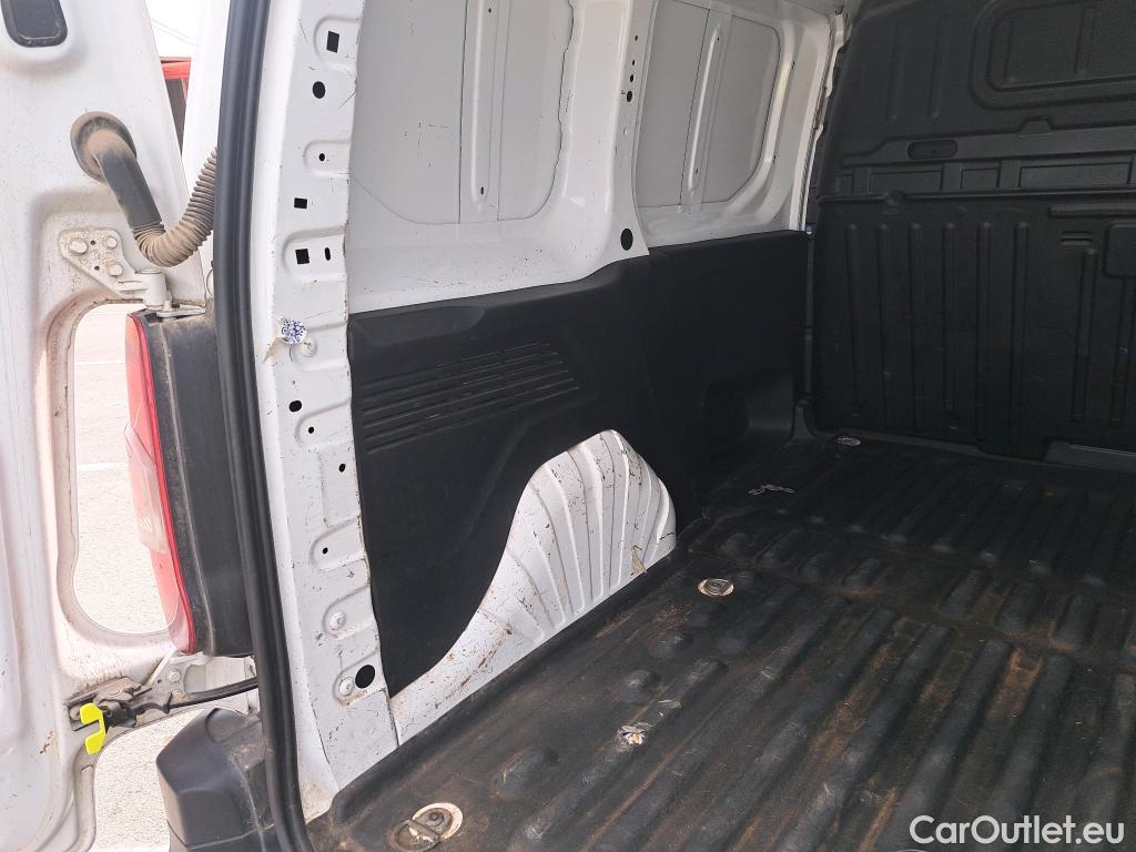  Citroen  Berlingo CITROEN  / 2018 / 3P / furgón derivado de turismo Talla M BlueHDi 73kW CONTROL (AC) #49