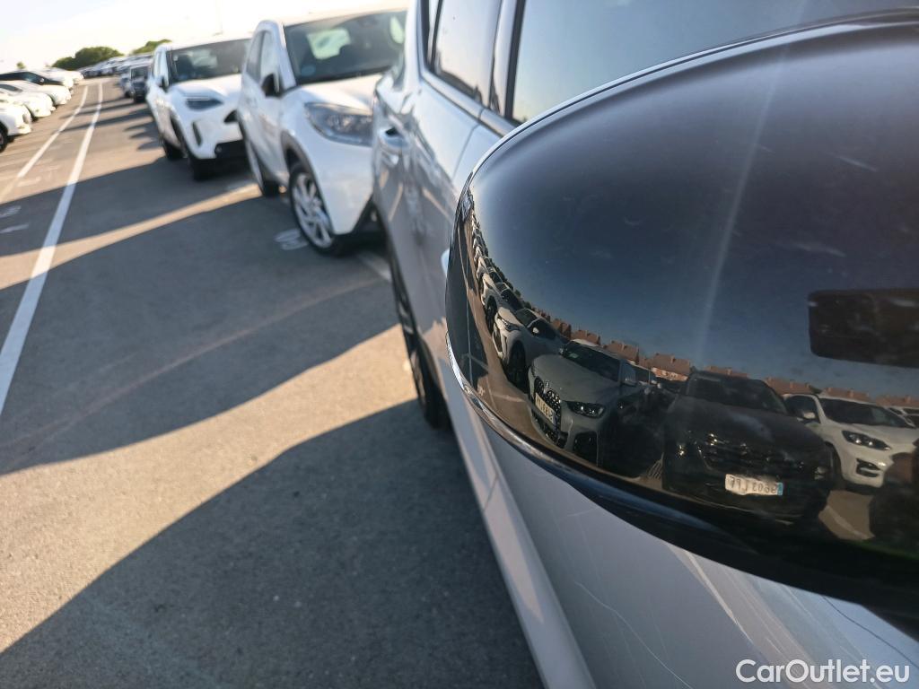  Volvo  XC 40 VOLVO XC40 / 2021 / 5P / todoterreno 2.0 B3 G Plus Dark Auto #44