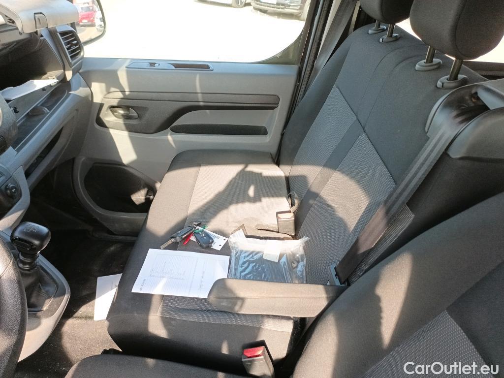  Opel  Vivaro OPEL  / 2019 / 4P / furgón 1.5 D 88kW (120CV) M Std Express M.P. DC #13
