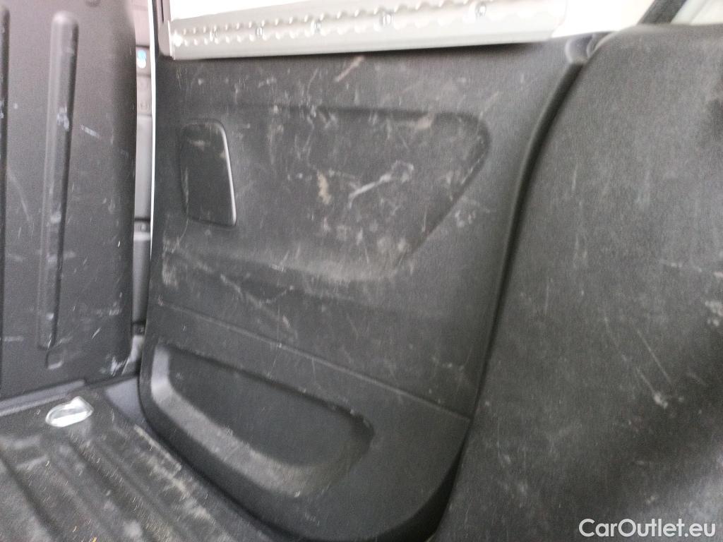  Citroen  Berlingo CITROEN  / 2018 / 4P / furgón derivado de turismo Talla M BlueHDi 100 #17