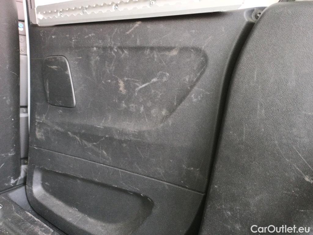  Citroen  Berlingo CITROEN  / 2018 / 4P / furgón derivado de turismo Talla M BlueHDi 100 #18