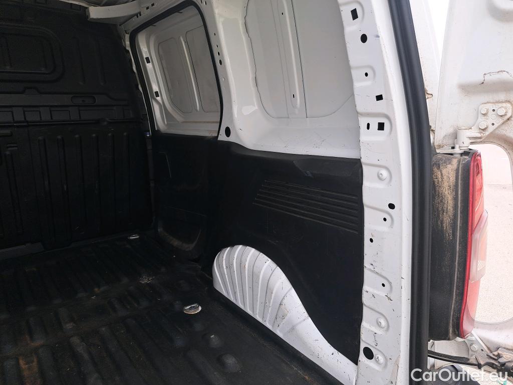  Citroen  Berlingo CITROEN  / 2018 / 3P / furgón derivado de turismo Talla M BlueHDi 73kW CONTROL (AC) #48