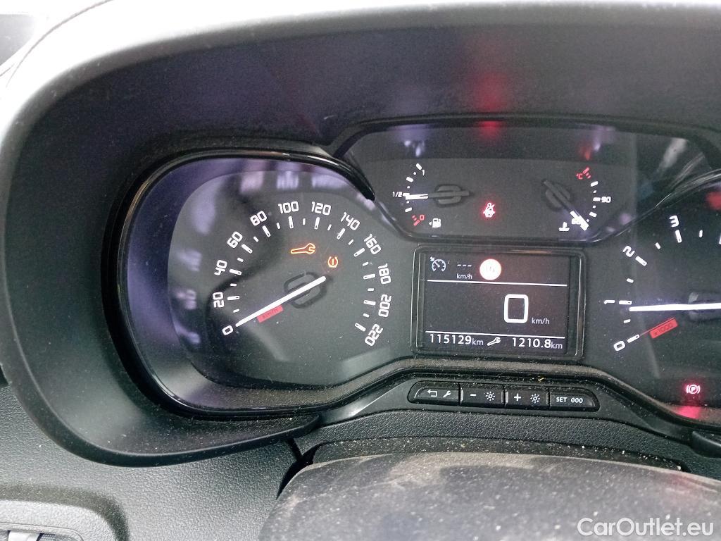  Citroen  Berlingo CITROEN  / 2018 / 5P / monovolumen compacto Talla M BlueHDi 100 S&S FEEL #37