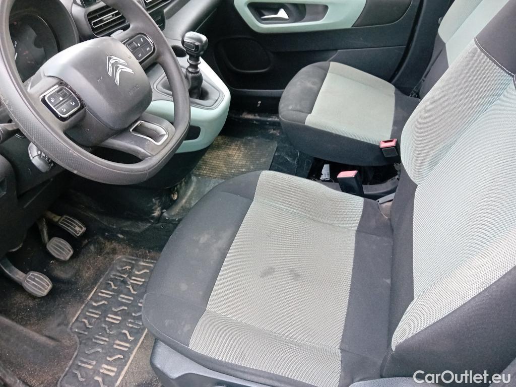  Citroen  Berlingo CITROEN  / 2018 / 5P / monovolumen compacto Talla M BlueHDi 100 S&S FEEL #24