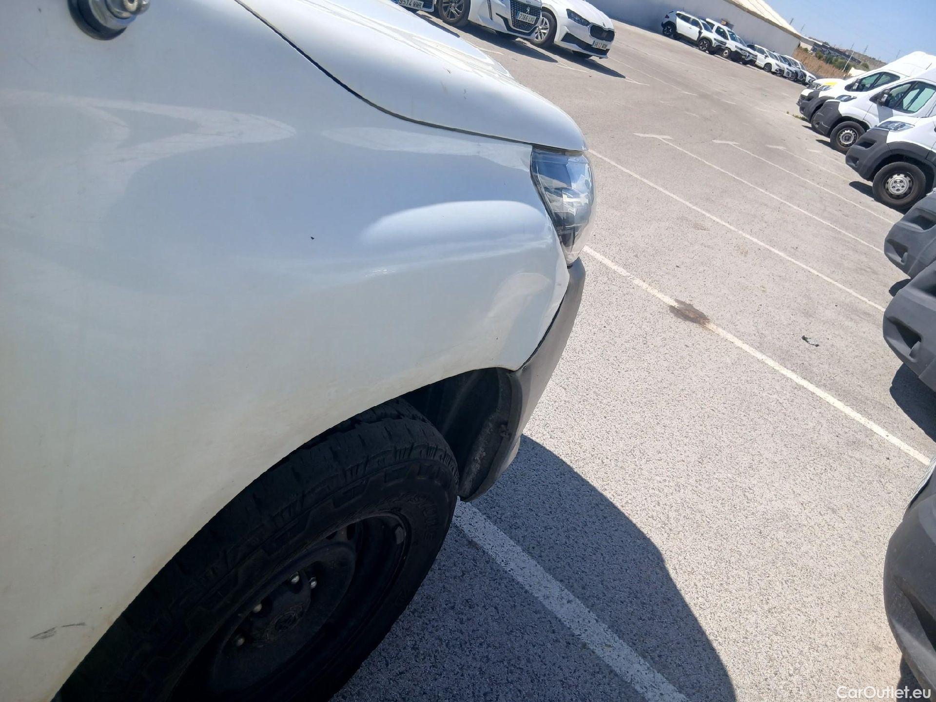  Toyota  Hilux TOYOTA  VU 2p 7G pickup 2.4 D-4D Cabina Extra GX 4x4 #39