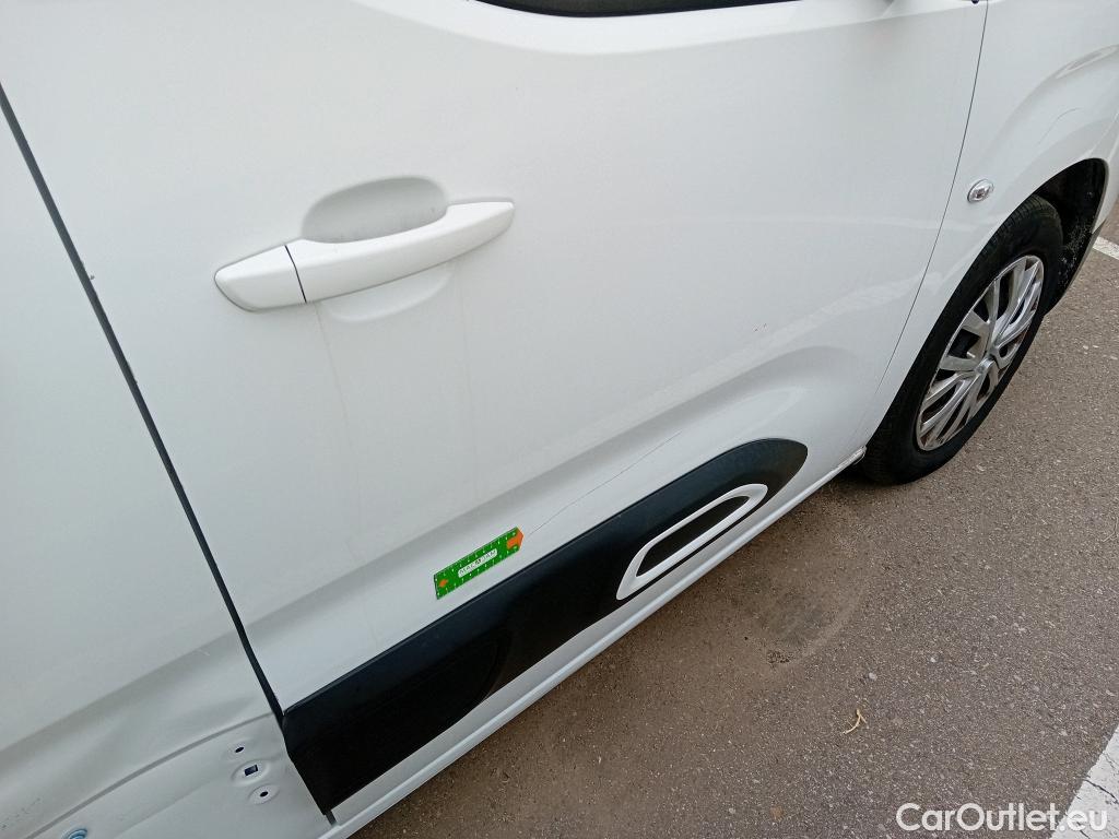  Citroen  Berlingo CITROEN  / 2018 / 5P / monovolumen compacto Talla M BlueHDi 100 S&S FEEL #22