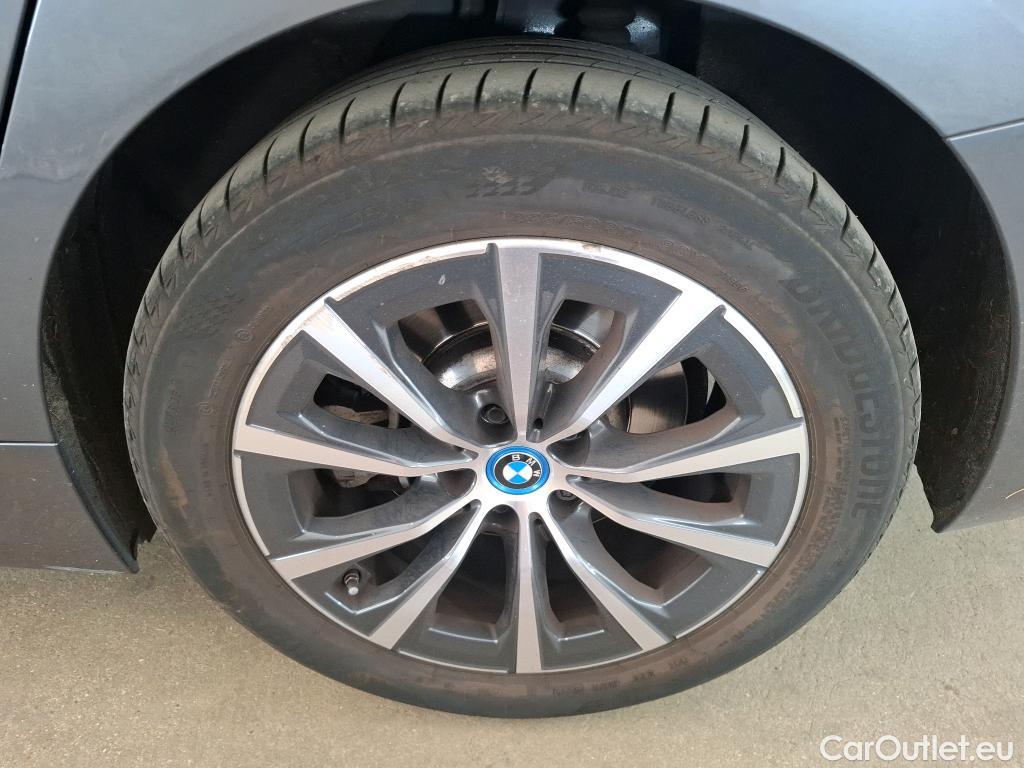  Bmw  Serie 3 BMW Série 3 Berline / 2018 / 4P / Berline 330e 292ch Business Design BVA8 Hybride #12